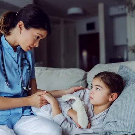 صورة لطفلة مريضة