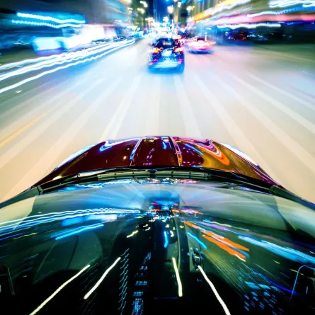 كن على دراية دائماً بحدود السرعة