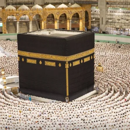 ساحات المسجد الحرام تتزين بالأمطار مساء اليوم - الصورة من حساب الهيئة العامة للعناية بشؤون الحرمين على منصة إكس