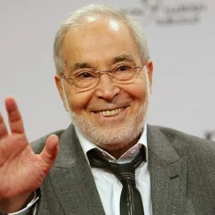 نجوم الفن يودعون الولد الشقي للسنما المصرية حسن يوسف