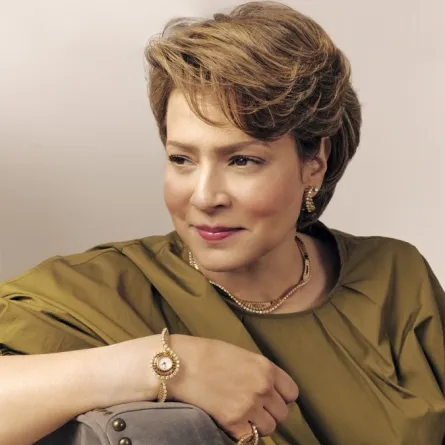 البروفيسورة مناهل ثابت