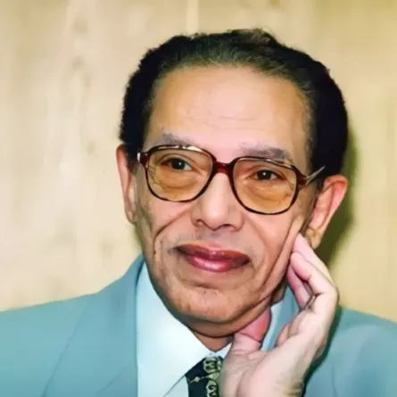 الدكتور مصطفى محمود- صورة أرشيفية