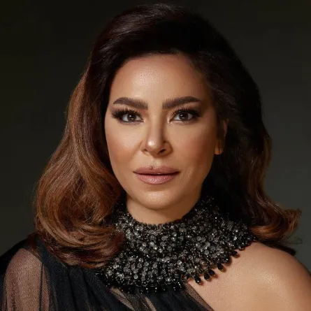 ألفت عمر- الصورة من صفحتها على فيسبوك