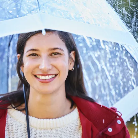 تفسير حلم المطر الغزير بالنهار في المنام