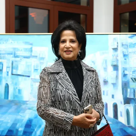 الشيخة مي آل خليفة 