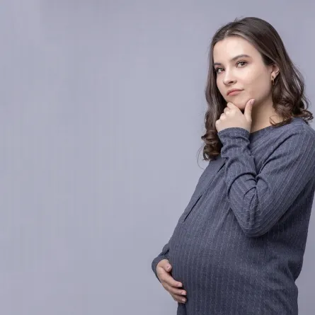 صورة لحامل في الشهر الثامن