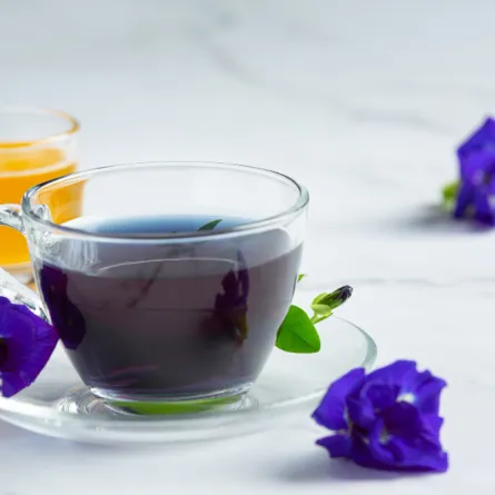 الشاي الأزرق يحد من علامات الشيخوخة- المصدر freepik