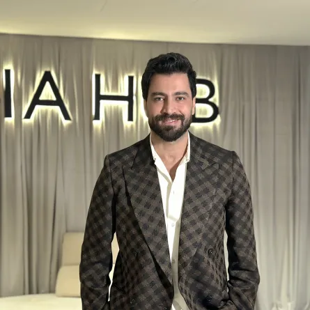 الفنان معتصم النهار خلال مشاركته في هي هب