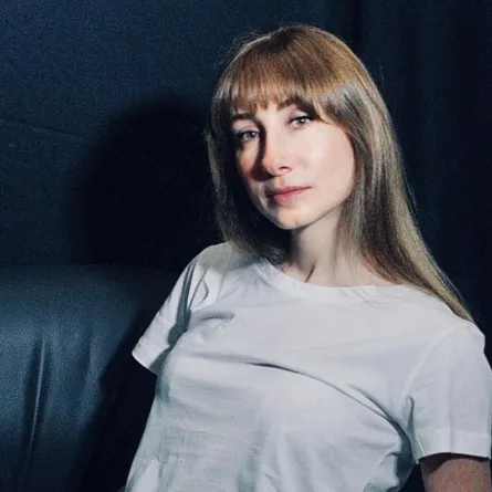 الصورة من المركز الإعلامي  للفنانة دياموند أبوعبود