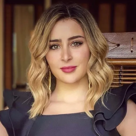 عائشة بن أحمد - الصورة من صفحتها على إنستغرام