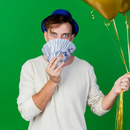 أبراج تفضل المال على الحب