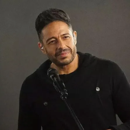 محمد حماقي- الصورة من حسابه على إنستغرام