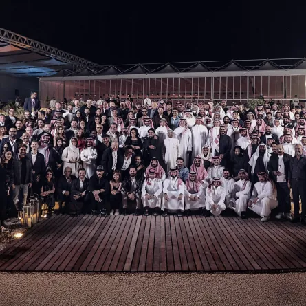 المستشار تركي ال الشيخ ونخبة من كبار الشخصيات والفنانين- الصورة من حسابه على تويتر