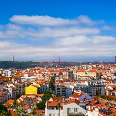 إطلالة على مدينة لشبونة