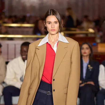 تومي هيلفيغر Tommy Hilfiger خريف 2024 - مصدر الصور موقع Launchmetrics/Spotlight