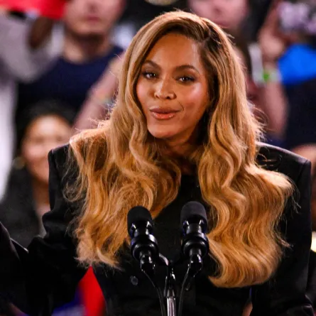 بيونسيه في ملعب شل للطاقة في هيوستن، تكساس (Beyonce at Shell Energy Stadium in Houston, Texas). مصدر الصورة: Miguel J. Rodriguez CARRILLO / AFP