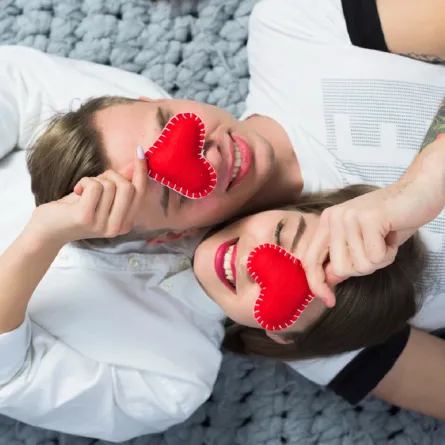 أبراج لا تجيد التعبير عن حبها لشريك حياتها