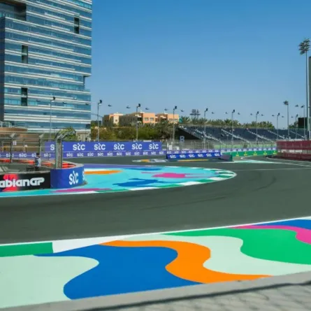 للمرة الأولى في تاريخها.. مدينة جدة تستضيف سباقات الفورملا إي للموسم الــ 11