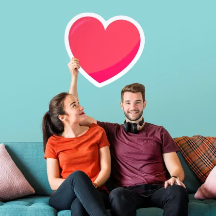 الرجل عندما يحب يبدو عليه علامات واضحة 