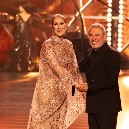 ايلي صعب مع النجمة سيلين ديون في ختام العرض- الصورة من العلاقات العامة 