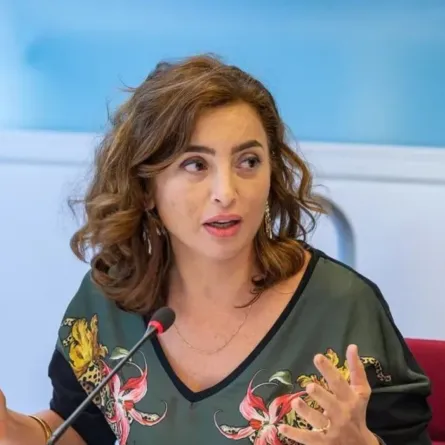 المخرجة ساندرا نشات - الصورة من صفحتها على فيسبوك