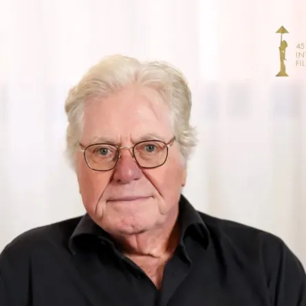 حسين فهمي- الصورة من المركز الصحفي لمهرجان القاهرة السينمائي