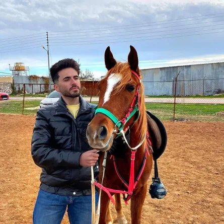 أيمن العلي- الصورة من حسابه على إنستغرام