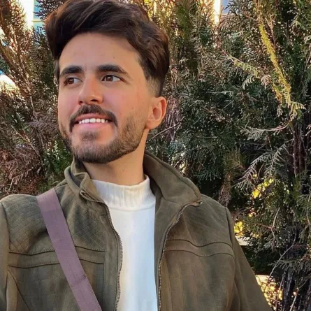 أيمن العلي- الصورة من حسابه على إنستغرام