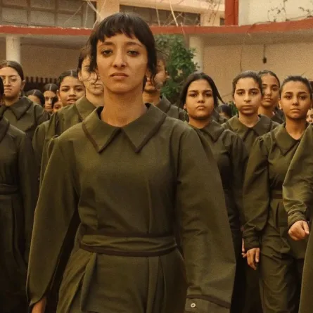 الفنانة رجاء على ملصق فيلم انصراف- الصورة من حساب المخرجة جواهر العامري على إنستغرام