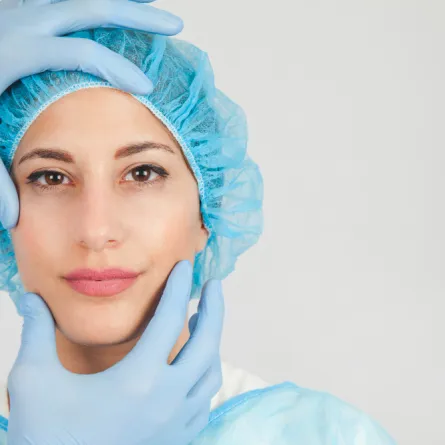 العلاجات التجميلية باتت تميل إلى الطبيعة- المصدر freepik