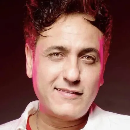 الحزن يسيطر على الأجواء.. لقطات من جنازة محمد رحيم