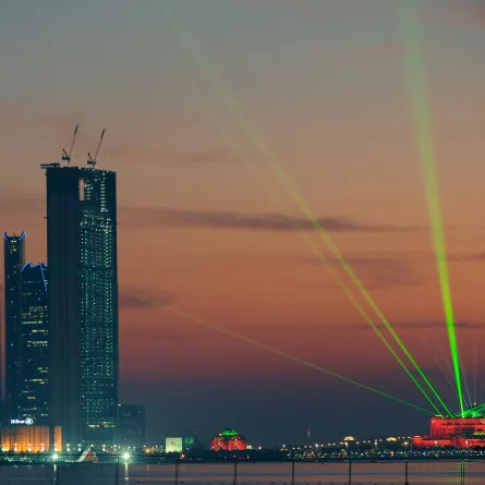 مدينة أبوظبي. الصورة من موقع unsplash