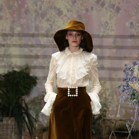 تنورة من لويزا بيكاريا Luisa Beccaria - الصورة من Launchmetrics/Spotlight ©