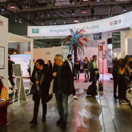 الجناح الوطني السعودي يبرز الاهتمام بعناصر التراث ونوافذ الفكر