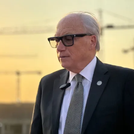 السيد جيري إنزيريلو الرئيس التنفيذي لمجموعة شركة الدرعية