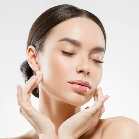 أسهل ماسك لغلق المسام وشد البشرة