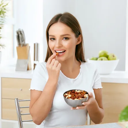 أهمية المكسرات للصحة النفسية: فوائد لا غنى عنها