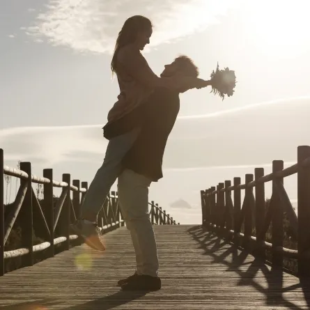 أسرار نجاح العلاقات العاطفية بناءً على توافق الأبراج