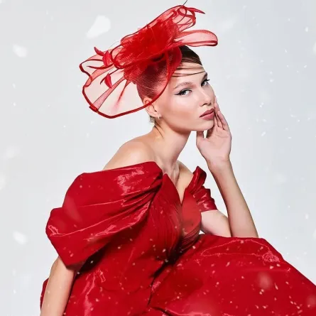 فستان أحمر من فؤاد سركيس- الصورة من العلاقات العامة للمصمم