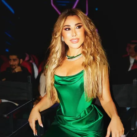 نجوى كرم ترتدي من فيفيان وستوود Vivienne Westwood- الصورة من حسابها على انستغرام