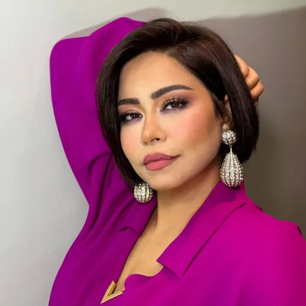 مكياجك في حفل نهاية العام باللون البنفسجي