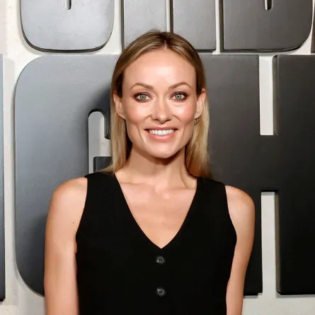 أوليفيا وايلد في مسرح فيستا في لوس أنجلوس، كاليفورنيا (Olivia Wilde at Vista Theatre in Los Angeles, California). مصدر الصورة: Emma McIntyre/Getty Images/AFP