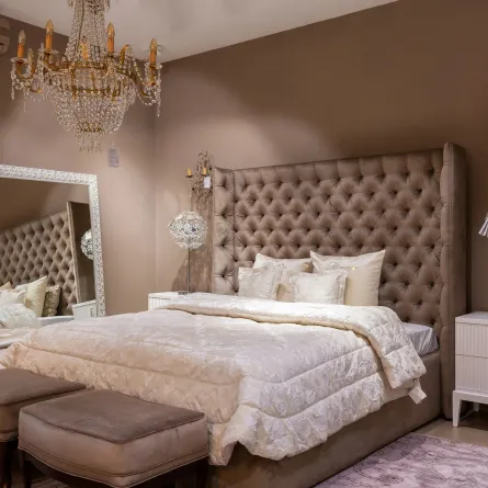 غرفة نوم كلاسيكية