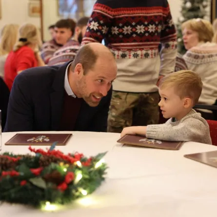 الأمير ويليام في ثكنات بيكتون، بولفورد في جنوب غرب إنجلترا (Prince William at Picton Barracks, Bulford in south west England). مصدر الصورة: Richard POHLE / POOL / AFP