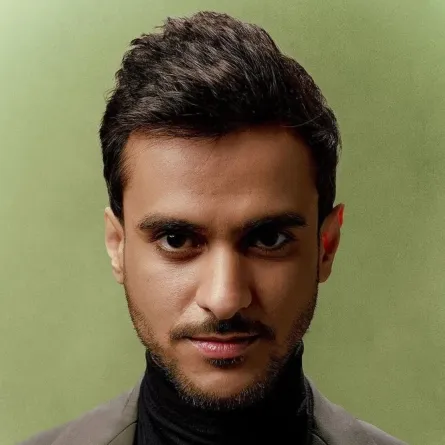 عايض -  الصورة من صفحته على انستغرام