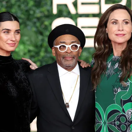 أعضاء لجنة تحكيم جوائز اليسر من حفل الختام – مصدر الصورة Daniele Venturelli/Getty Images for The Red Sea International Film Festival