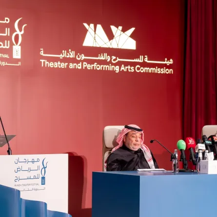 سلطان البازعي وراشد الشمراني وسامي جميل- الصورة من المركز الاعلامي لهيئة المسرح والفنون الادائية