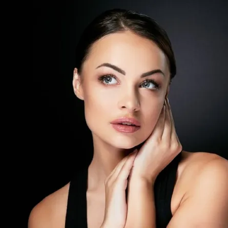 فوائد زيت القرفة للبشرة