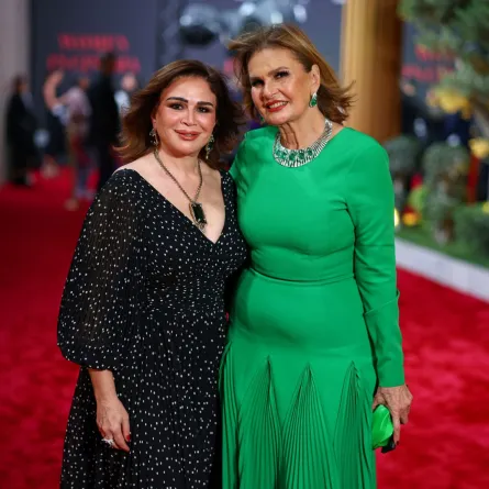 يسرا مع إلهام شاهين بمهرجان البحر الأحمر السينمائي - مصدر الصورة Photo by Tim P. Whitby / Getty Images for The Red Sea International Film Festival