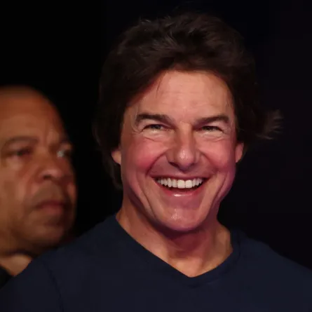 توم كروز في استاد فرنسا في سان دوني، في ضواحي باريس (Tom Cruise at the Stade de France, in Saint-Denis, in the outskirts of Paris). مصدر الصورة: Franck FIFE / AFP
